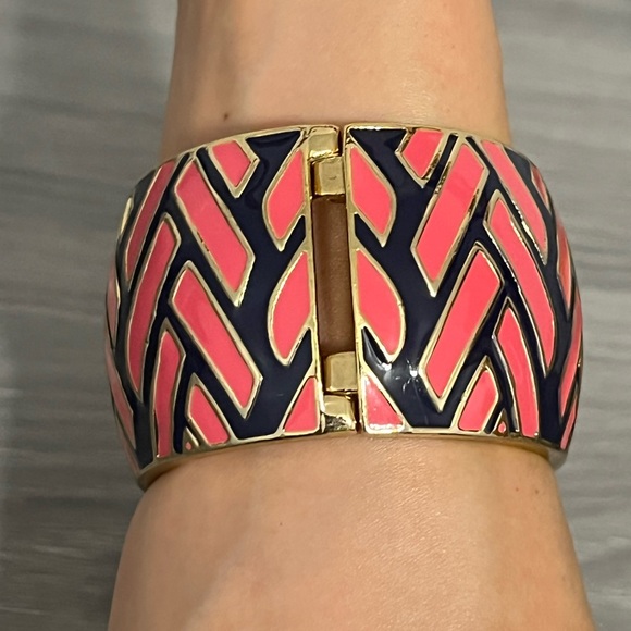 NTW Banana Republic Gold Hinged Bangle Bracelet with Pink and Navy Blue Exterior - Picture 3 of 8